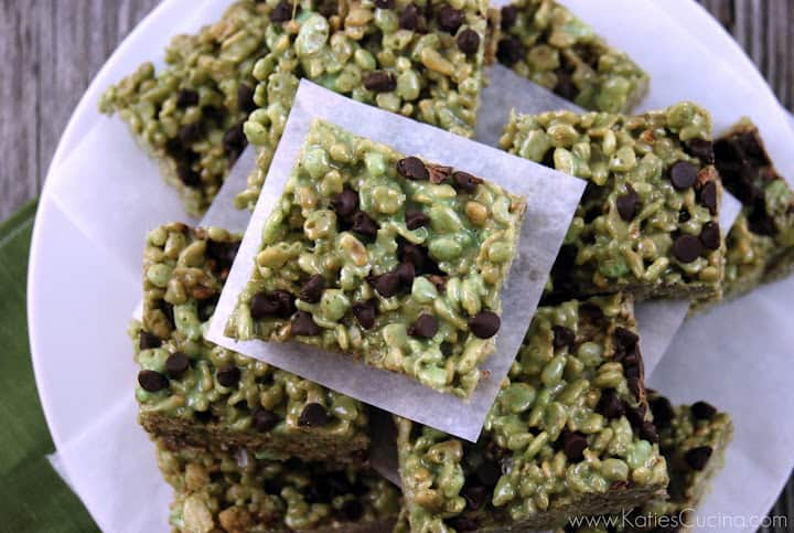 Mint Chocolate Chip Rice Krispie Treats - Katie's Cucina