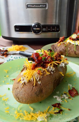 Loaded Baked Potatoes in the Slow Cooker from KatiesCucina.com 