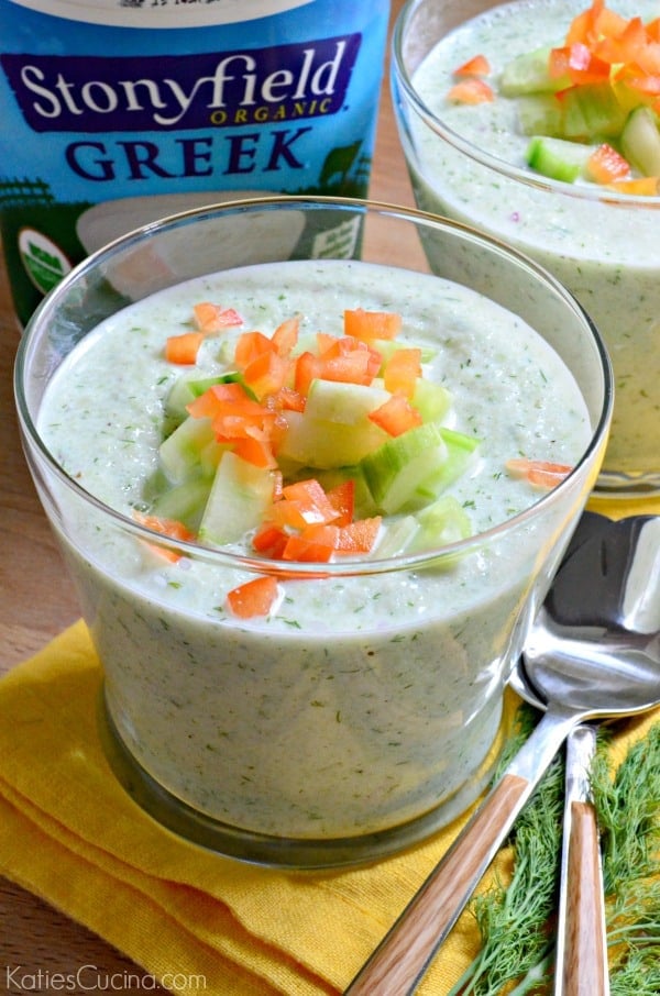Chilled Cucumber and Dill Greek Yogurt Soup using @stonyfield yogurt #StonyfieldBlogger