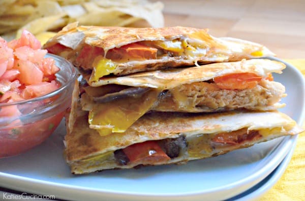 Easy Chicken Fajita Quesadillas