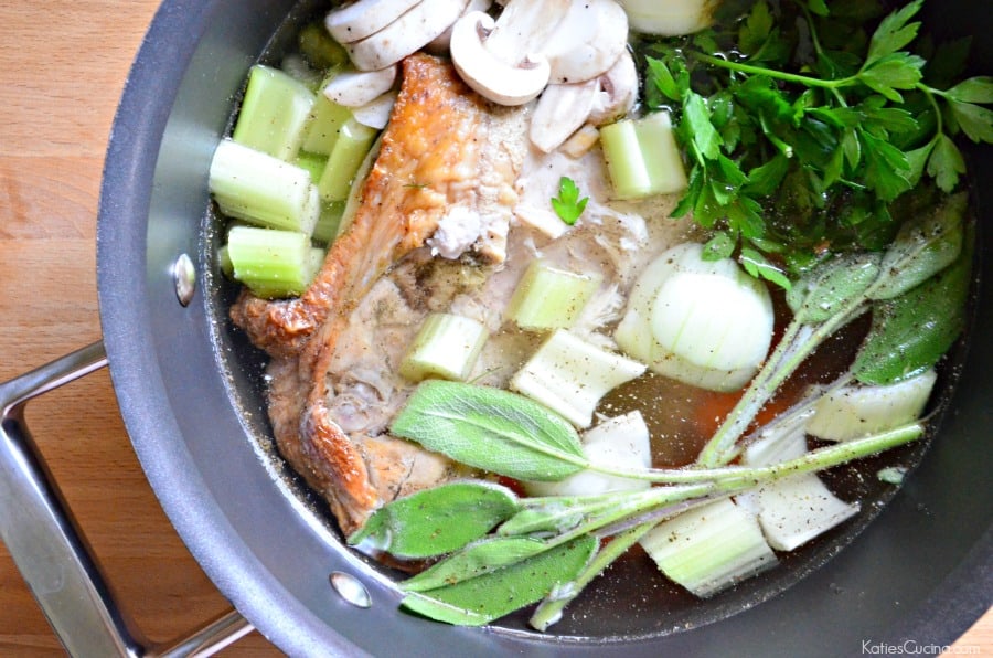 How to Make Turkey Stock