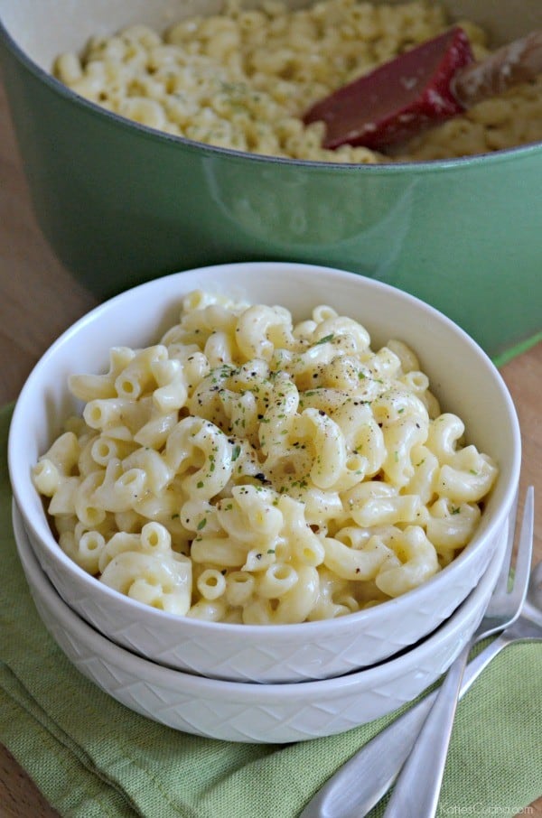 Creamy Stovetop Macaroni and Cheese 1