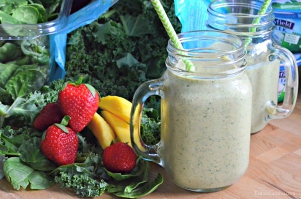 Strawberry Mango Green Smoothie