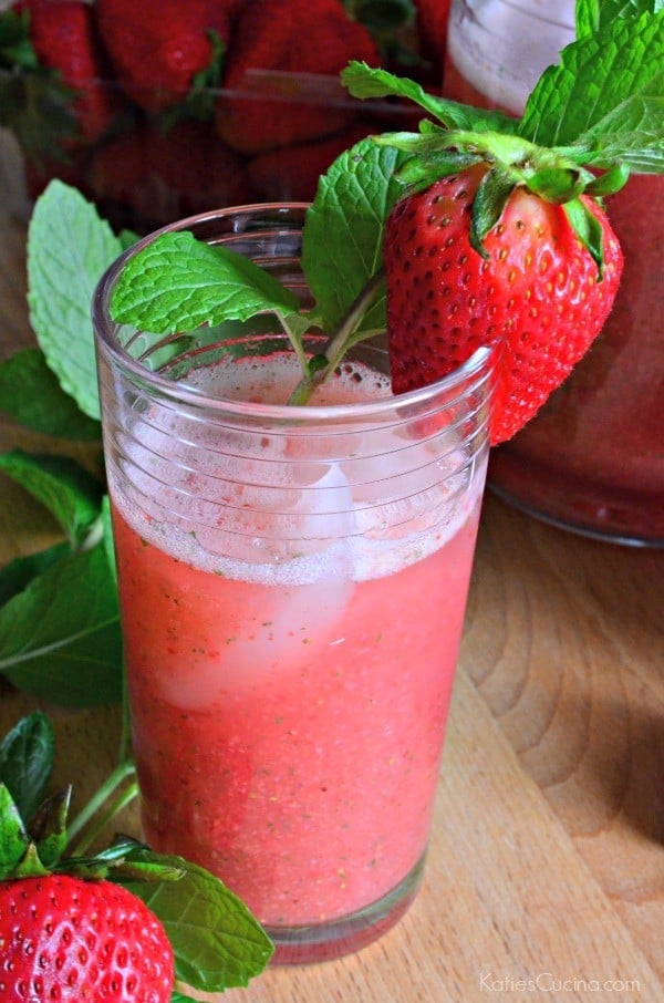 Strawberry Mint Sparkling Soda