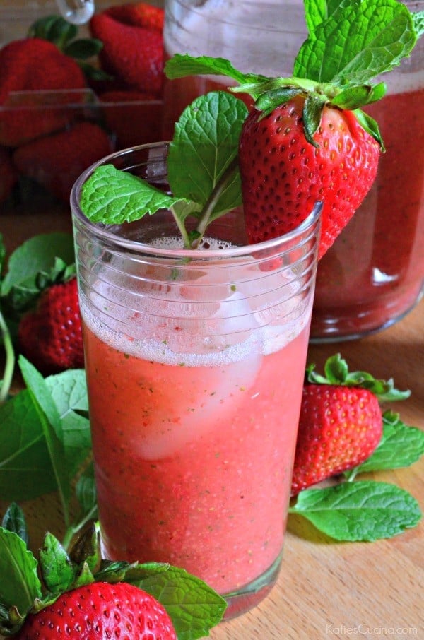 Strawberry Mint Sparkling Soda 3
