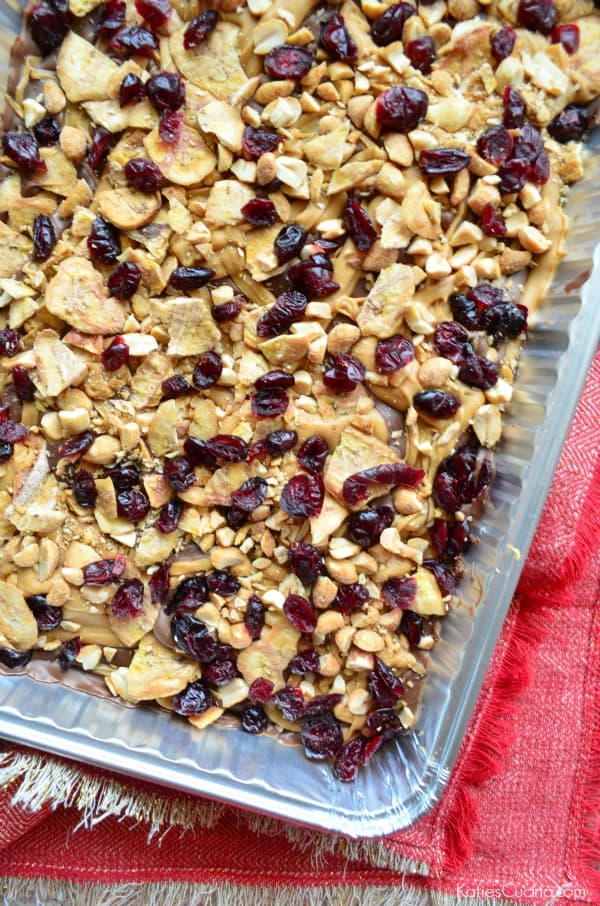 Chocolate PB&J Banana Bark Recipe #ReynoldsHoliday #Ad