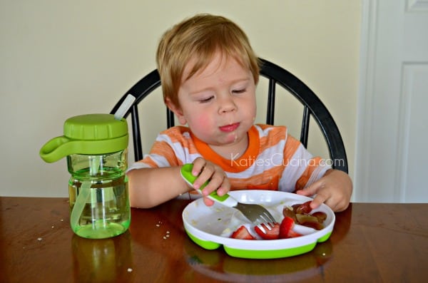 OXO Tot - Using a fork