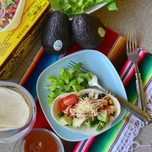 Chicken Soft Taco Bowl Salad Bar #GameDayFavorites #OEPGameDay #ad