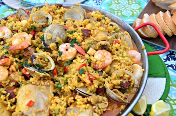 Seafood Paella Party with clams #CelebrateOutdoors