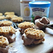 Peanut Butter Chocolate Frozen Yogurt Cookie Sandwiches #StonyfieldBlogger