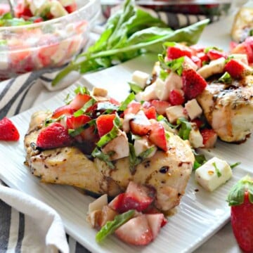 Strawberry Balsamic Grilled Chicken #SundaySupper #FLStrawberry #ad