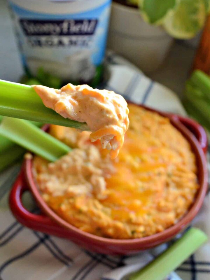 Skinny Buffalo Chicken Dip