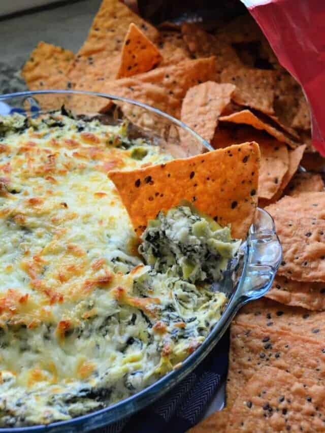 Easy spinach artichoke dip