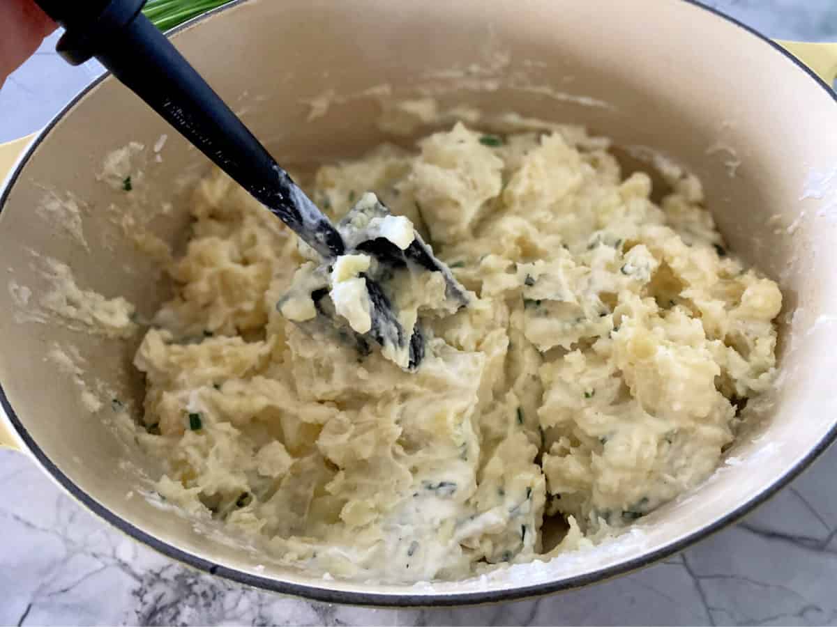 Sour Cream and Chive Mashed Potatoes