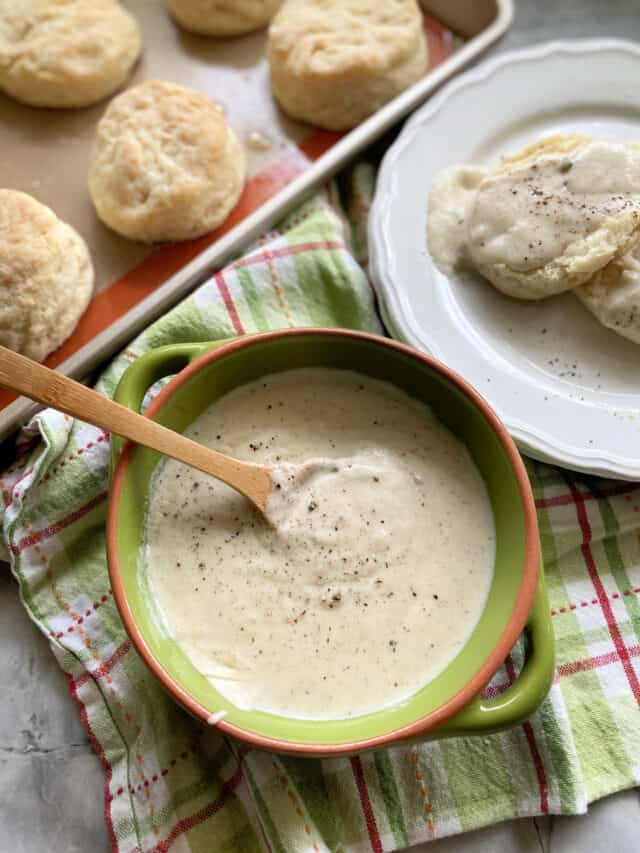Homemade White Gravy