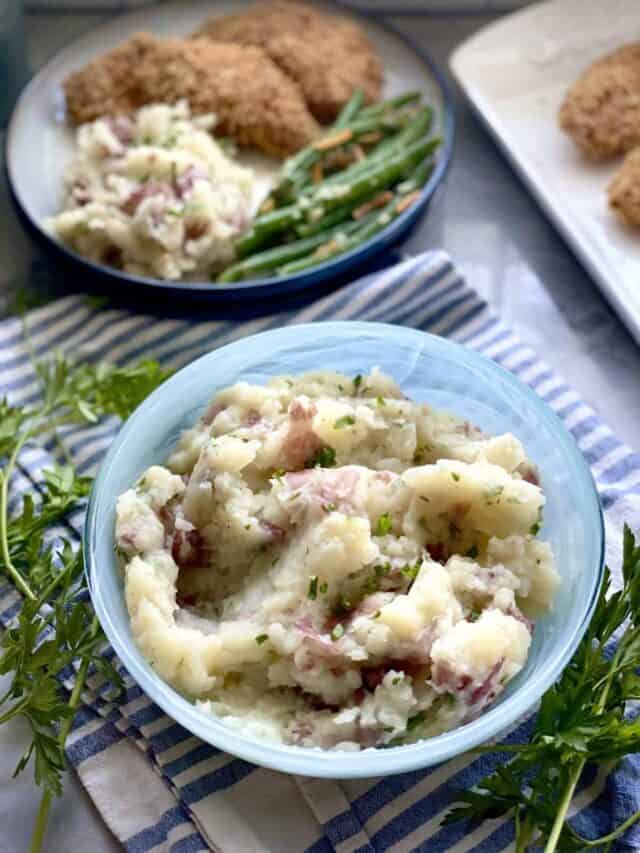 Mashed potatoes and cauliflower